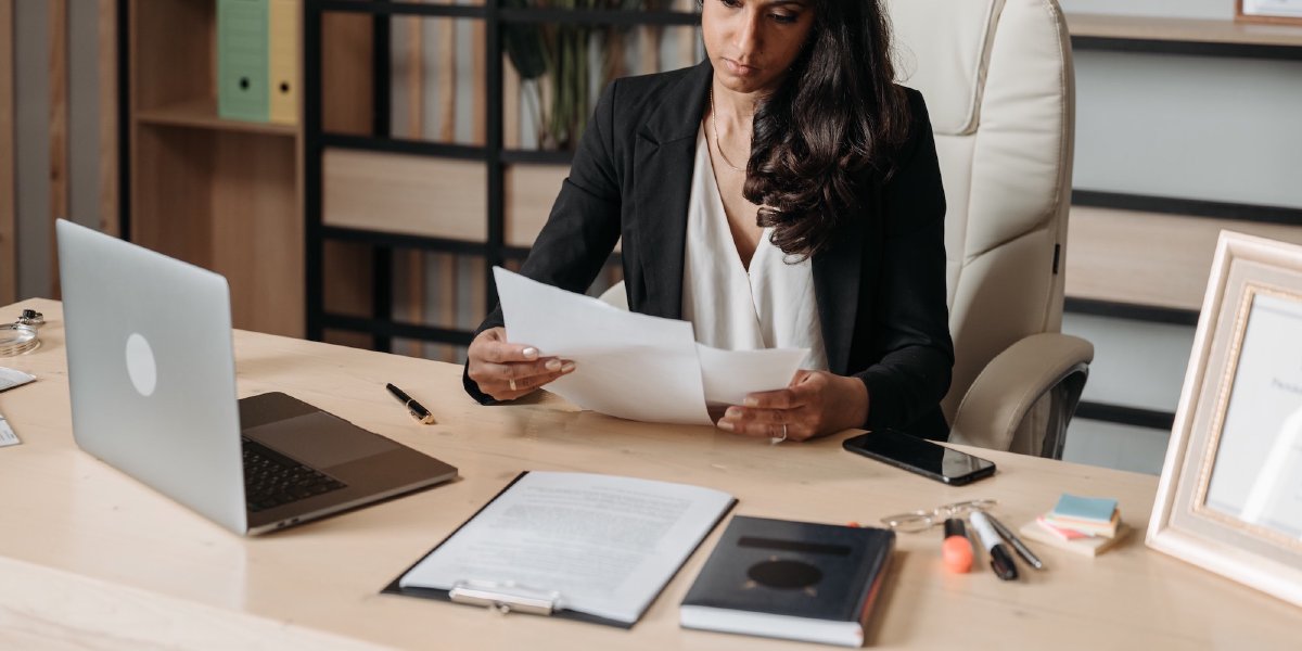 The Benefits of HR Software for SMEs - Streamlining Employee Data Management and Legal Compliance